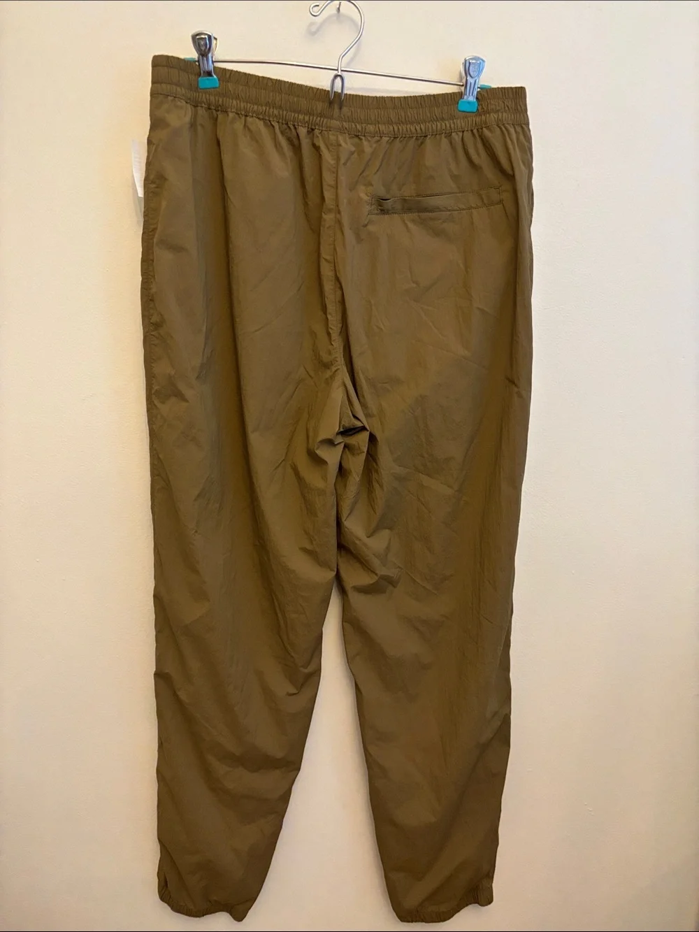 Ten Thousand Nylon Performance Jogger Pants Size M Brown – NEW